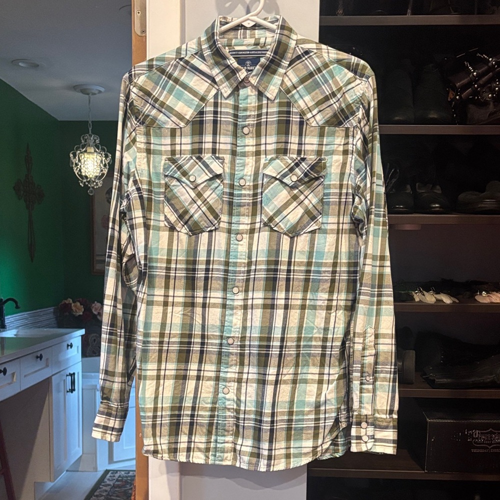 Old Navy Men's Green Plaid Button-Down Shirt